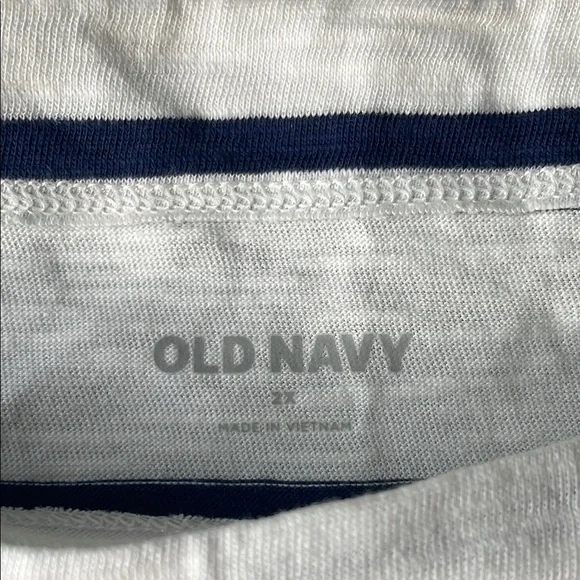 Old Navy Boxy 3/4 Sleeve Top NWT - Picture 2 of 4